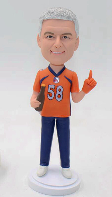 Custom bobblehead-Fan with beer - Click Image to Close
