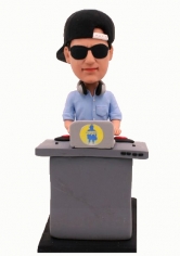 Custom bobblehead- DJ