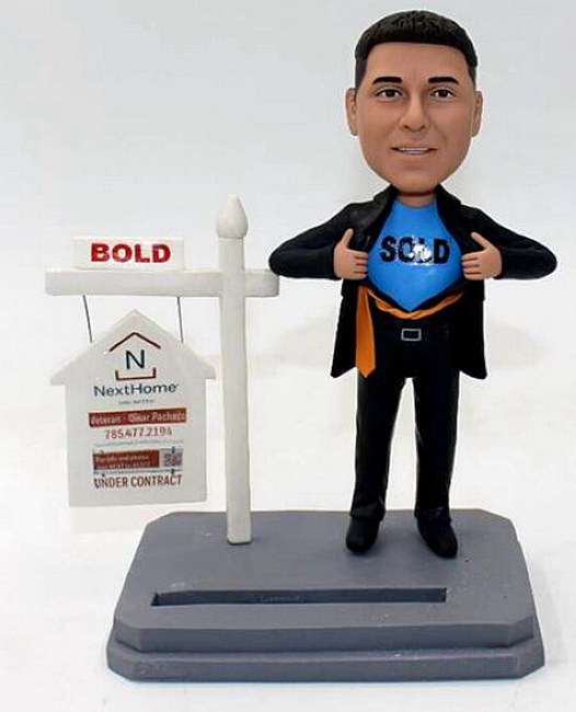 Personalized bobbleheads - Realtor - Click Image to Close