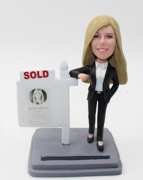 Create your own bobbhead -Female realtor - Click Image to Close