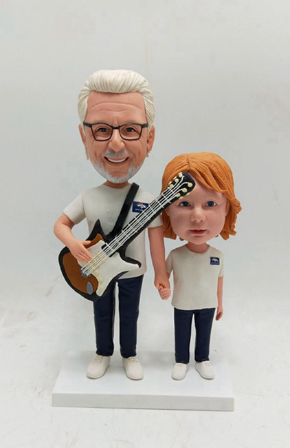 Family custom bobblehead-Father and daughter - Click Image to Close